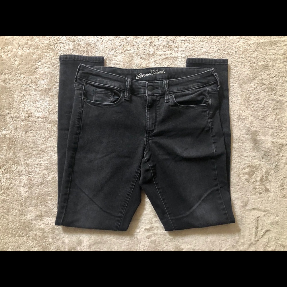 Universal Thread Midrise Skinny Jeans Size 6/28R